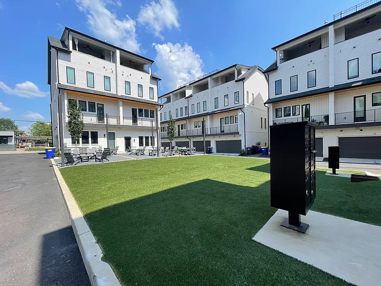 2347 Hosea L Williams Dr SE #8 — Photo 24