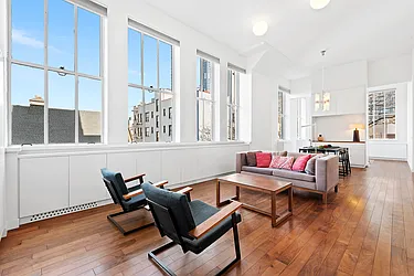 Sold by The SIMPLE Real Estate Co