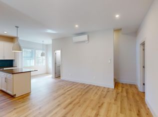 72-001 Unaka Ave, Asheville, NC 28803