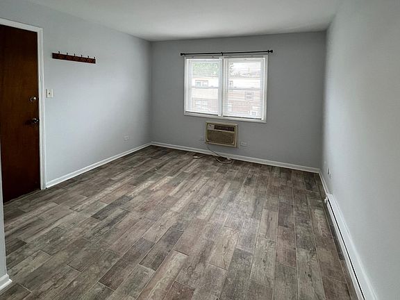 3rd image of 5645 Saint James Ct #2W