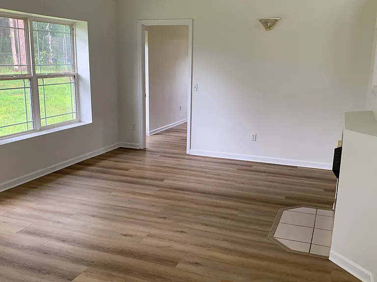 Sitting room off of kitchen