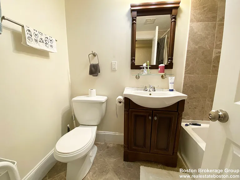 178 Hillside St #1 — Photo 10