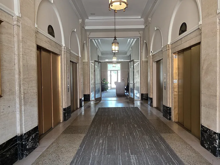 314-22 Walnut St #503 — Photo 31