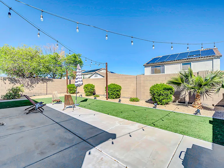 9207 N 182nd Ln — Photo 3