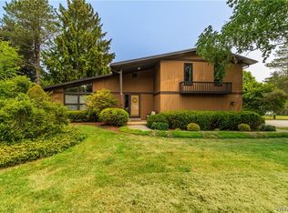 11492 Tomarsue Rd, Marilla, NY 14102