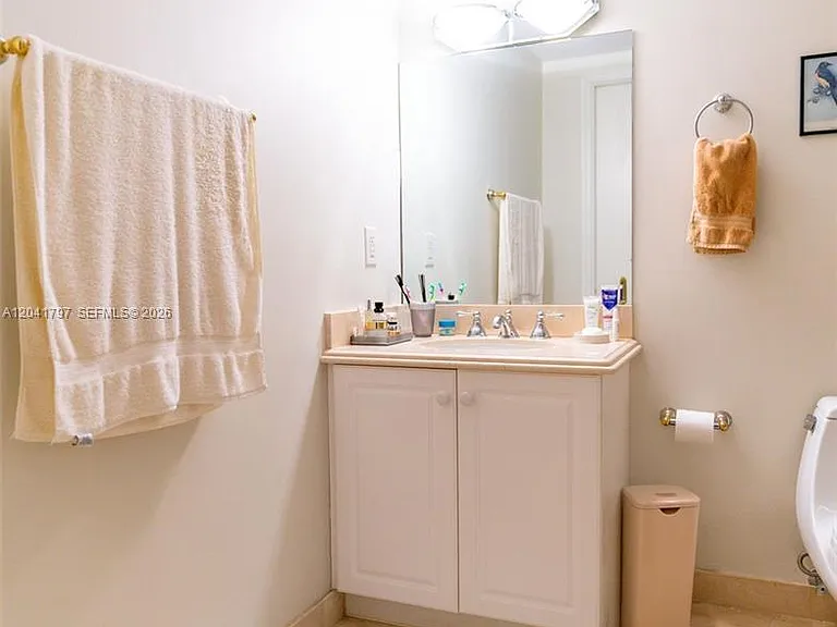 9595 Collins Ave #N9-C — Photo 6