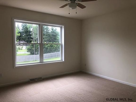 4th image of 410A Zachary M Ave
