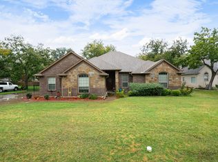 9210 Hanging Moss Dr, Granbury, TX 76049