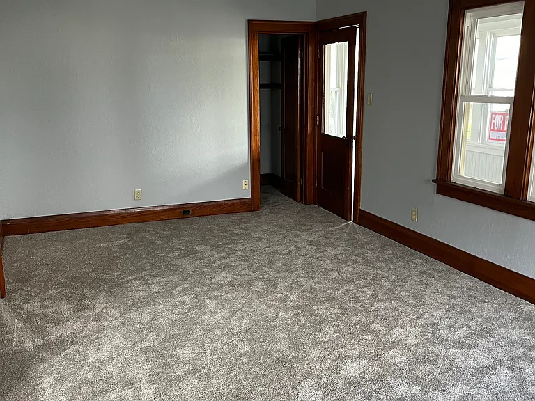 4329 S Buffalo St #UPPER — Photo 12