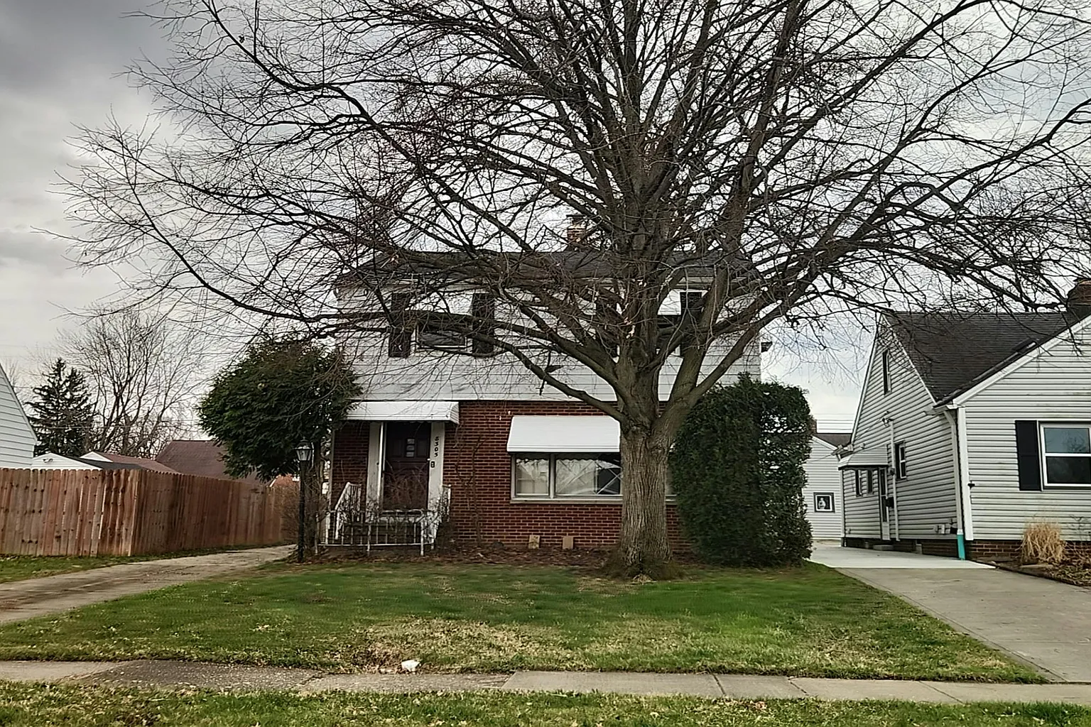 8305 Ackley Rd photo 1