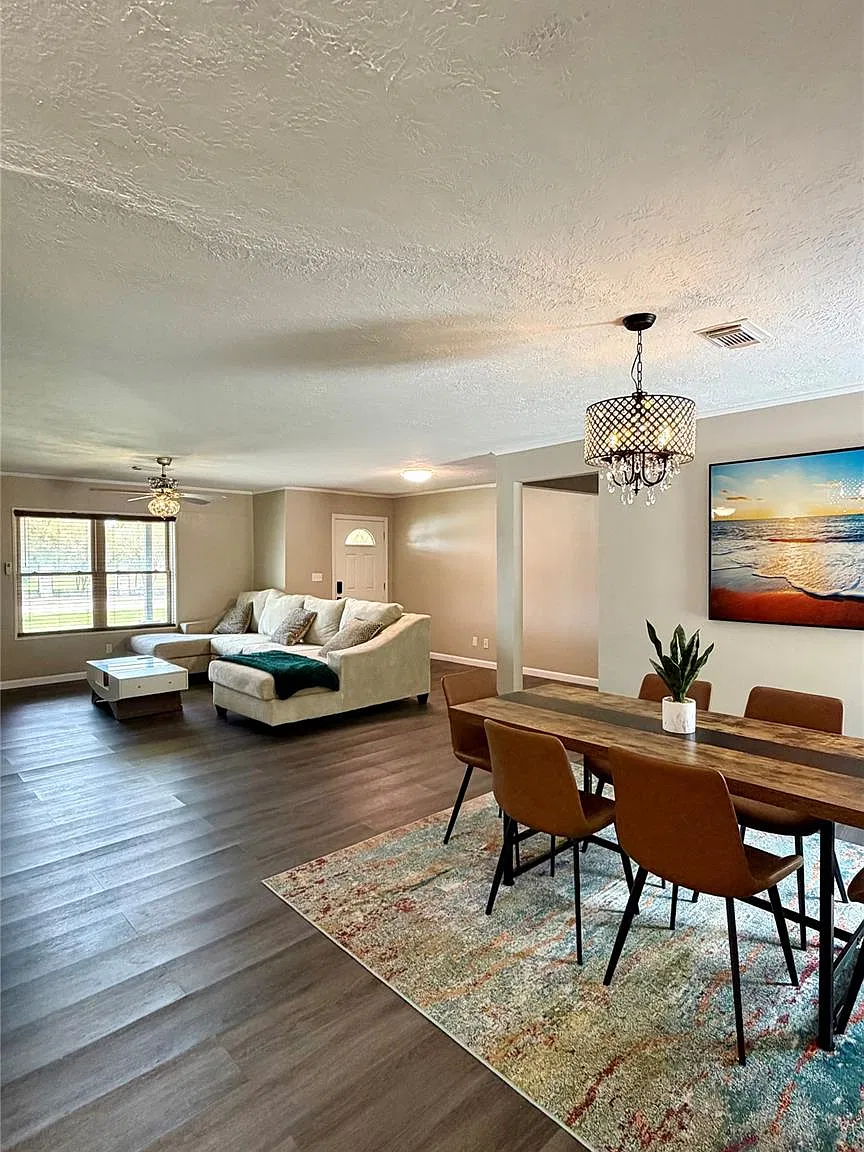 3 bed, 2.0 bath, 1544 sqft, $2,450 — Photo 1