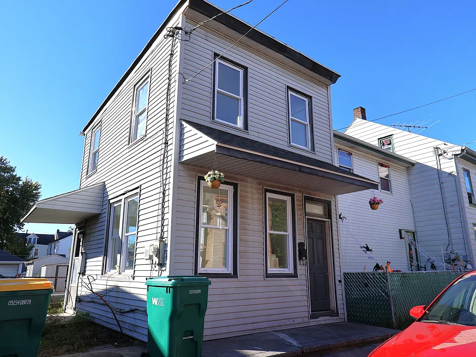 208 Mifflin St