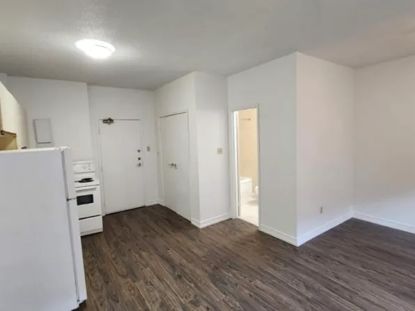 49 Willow St #B2, Caledon, ON L7E 1H2