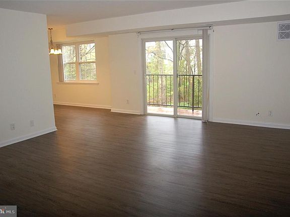 5th image of 103 Donzen Dr Unit C