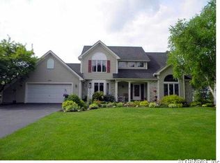 1421 Fieldcrest Dr, Webster, NY 14580