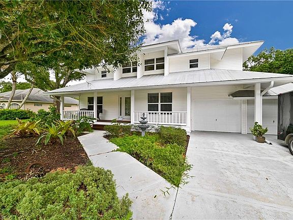 2nd image of 3776 Hidden Acres Cir S