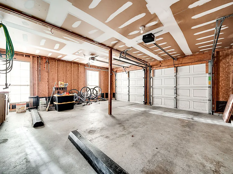 3028 Owendale Dr — Photo 35