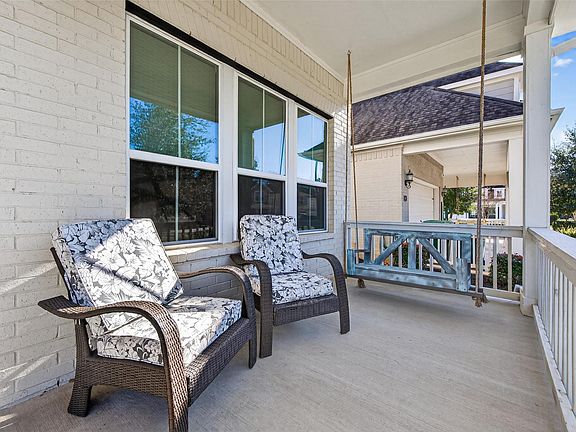 3rd image of 118 Pilazzo Street
