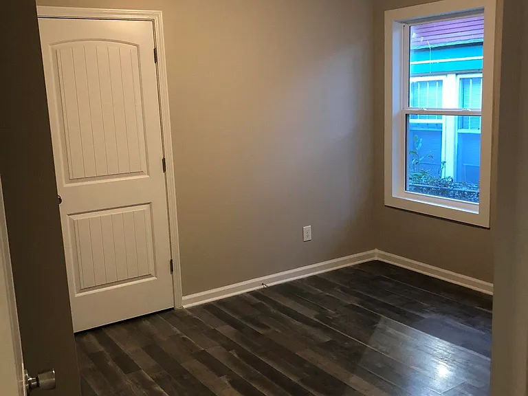 3542 Douglass Ave — Photo 12
