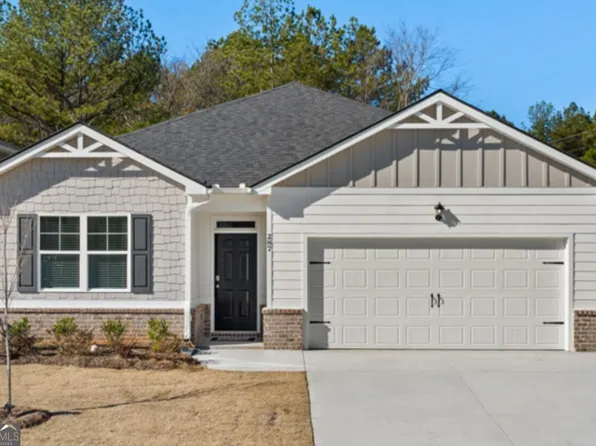 364 Murray Ln, Hoschton, GA 30548