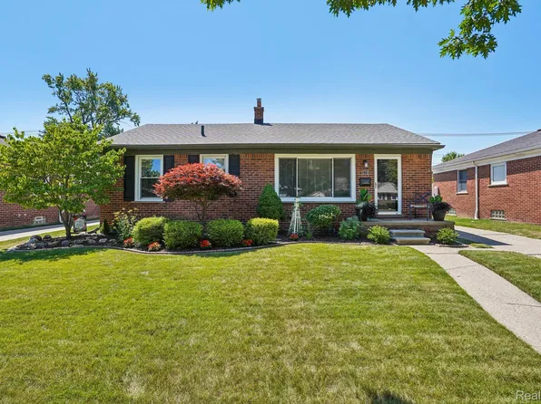 618 E Bloomfield Ave, Royal Oak, MI 48073