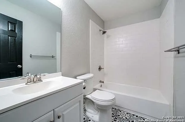 Secondary bathroom