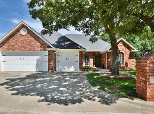 3205 Rambling Oaks, Duncan, OK 73533