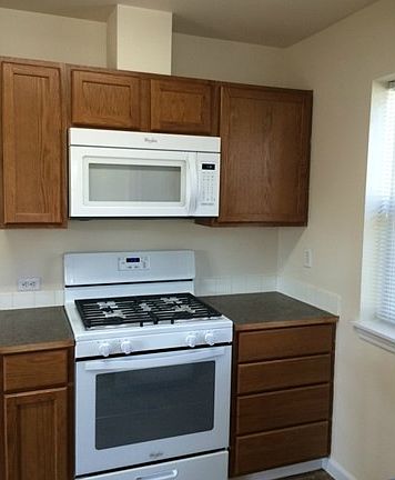 4th image of 1927 E Gregory Street Ct