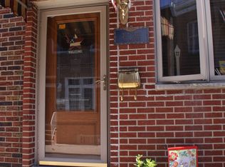 207 Tree St, Philadelphia, PA 19148