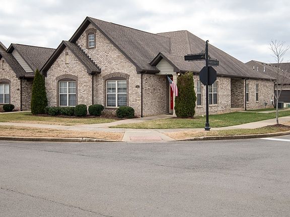 4th image of 1120 S McMahan Dr