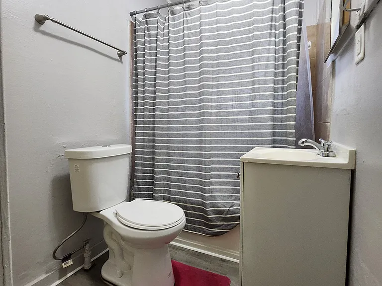 302 E 121st Ave #2 — Photo 1