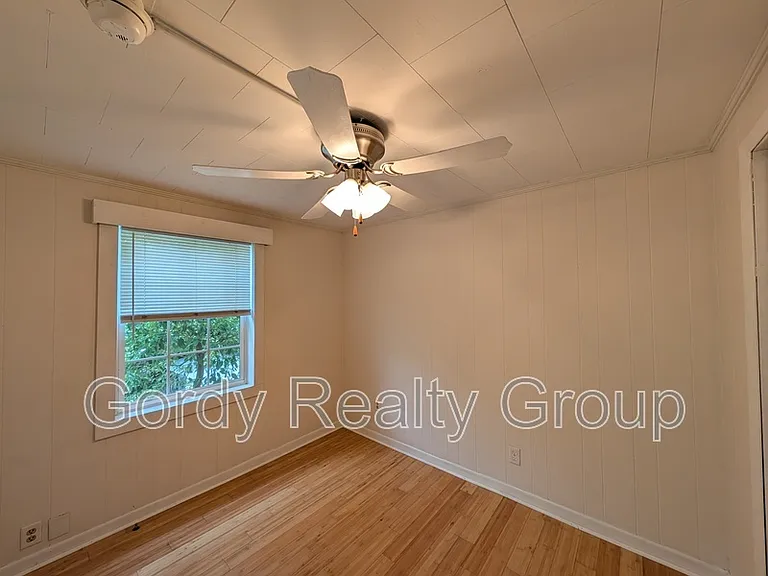 2941G N Green St — Photo 6