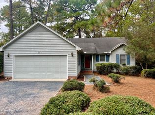 2605 Longleaf Dr SW, Pinehurst, NC 28374