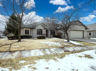 2617 E Gatewood Dr, Appleton, WI 54915