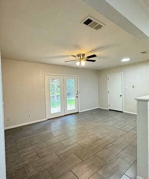 528 Apollo Dr — Photo 3