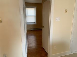 162 E King St APT 3, Lancaster, PA 17602