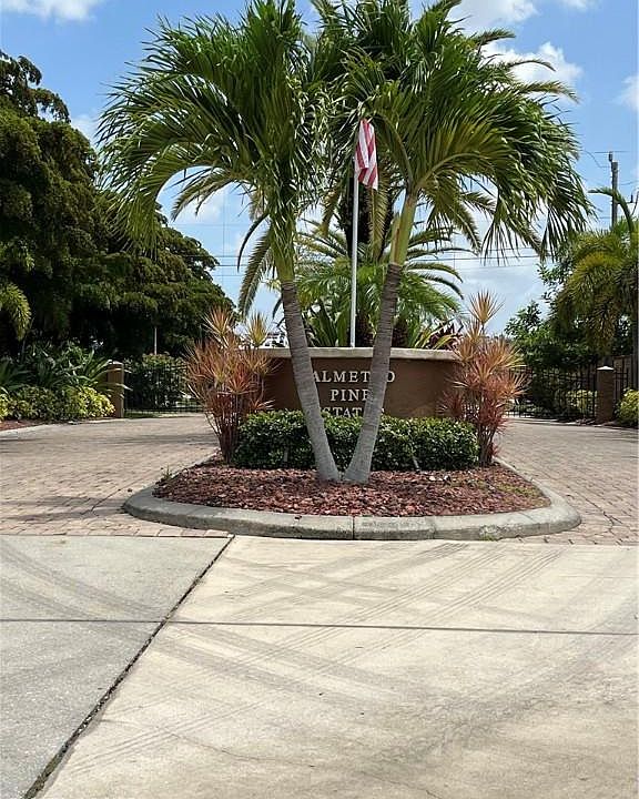 1st image of 867 Palmetto Pointe Cir