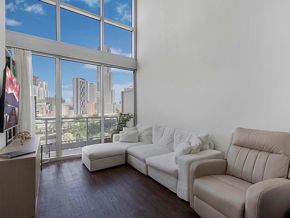 3rd image of 90 SW 3rd Street #Th700a