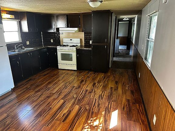 2nd image of 685 6th St N #2