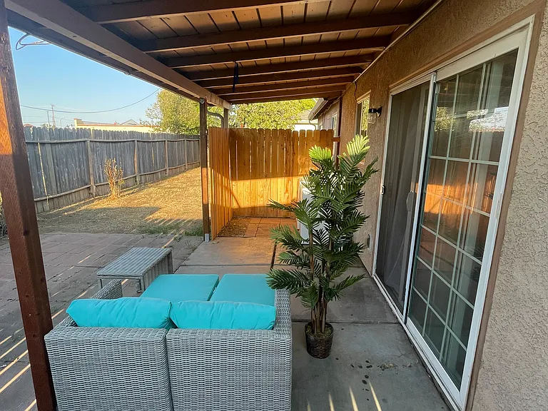 5811 48th Ave — Photo 36