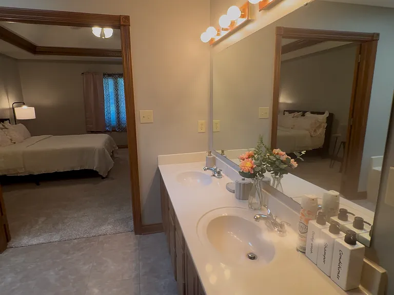 1007 New Harmony Dr — Photo 44