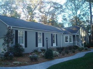 416 Meadowfield Rd, Yorktown, VA 23692