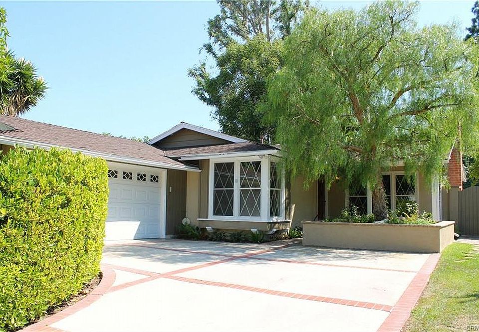 1st image of 6058 Groveoak Pl