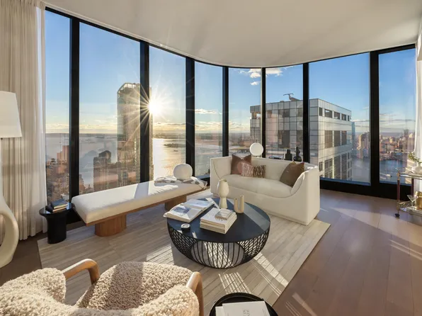 125 Greenwich Street image 1 of 15