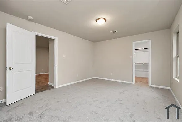 1707 Kansas St — Photo 9