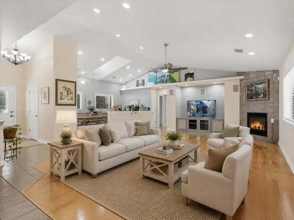 42781 Badger Circle Dr, Coarsegold, CA 93614
