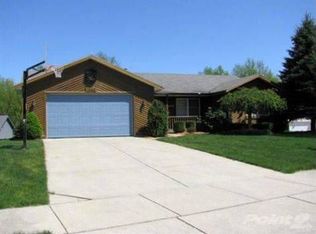 7666 Fawn Meadow Dr, Hudsonville, MI 49426