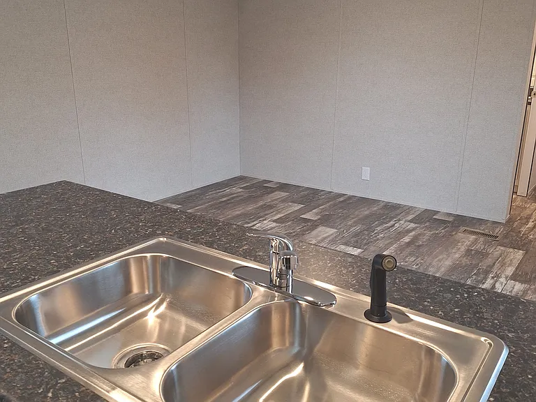 120 Perry Park Ln — Photo 5