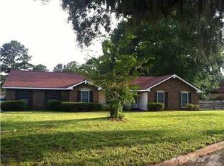 301 Sunderland Dr, Savannah, GA 31406