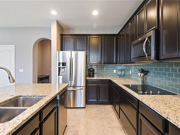 4th image of 3079 Princewood Dr